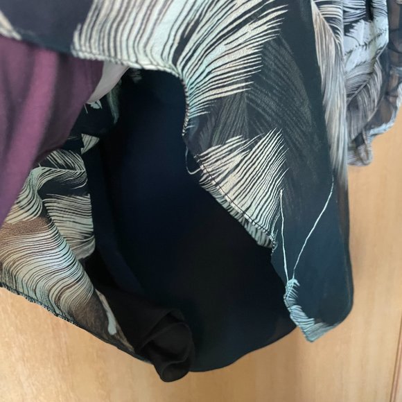 Diane von Furstenberg Feather Pattern Silk Tunic Blouse - Picture 4 of 7